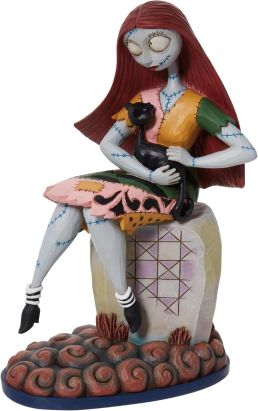 Figurine Sally sur une pierre tombale