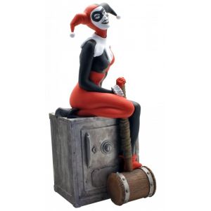 Tirelire Harley Quinn sur son coffre fort