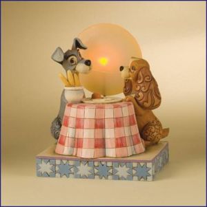 Figurine A MOONLIT ROMANCE
