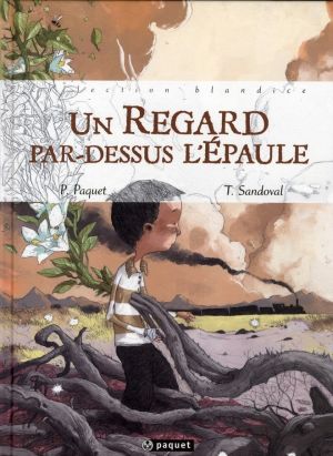 un regard par-dessus l'épaule