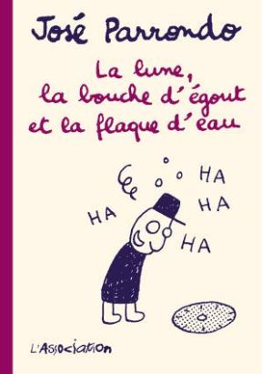 lune, la bouche d'égout et la flaque d'eau