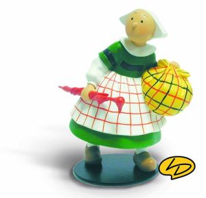 Figurine Bécassine apprentissage Figurine Bécassine apprentissage
