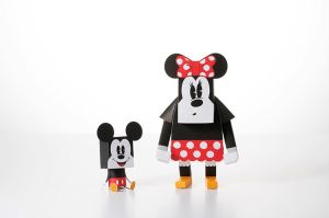 Paper Toys Momot : Minnie et Mickey (M) Paper Toys Momot : Minnie et Mickey (M)