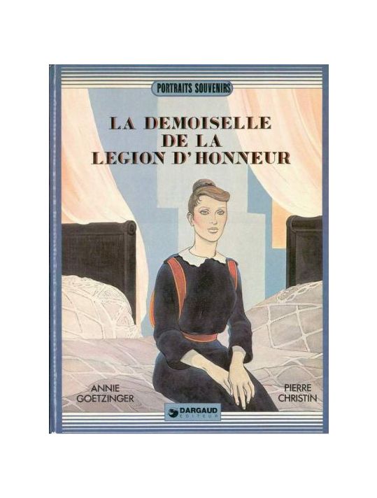 La demoiselle de la légion d'honneur main product photo
