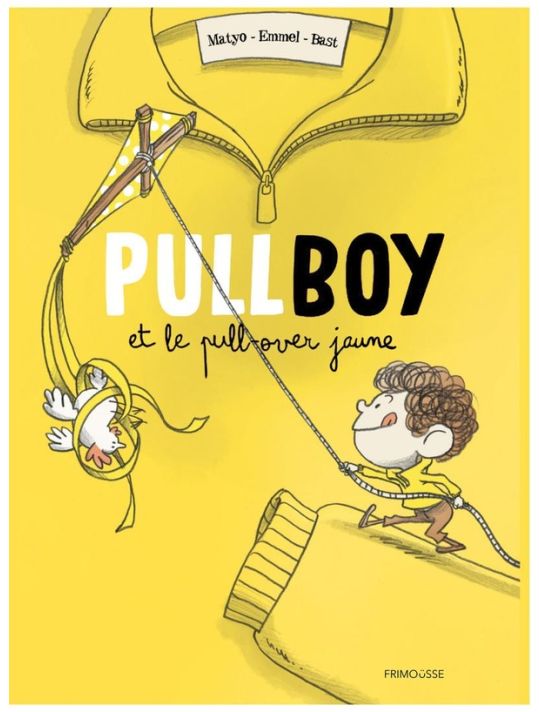 pullboy et le pull-over jaune main product photo