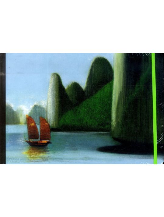 Louis Vuitton travel book Vietnam main product photo