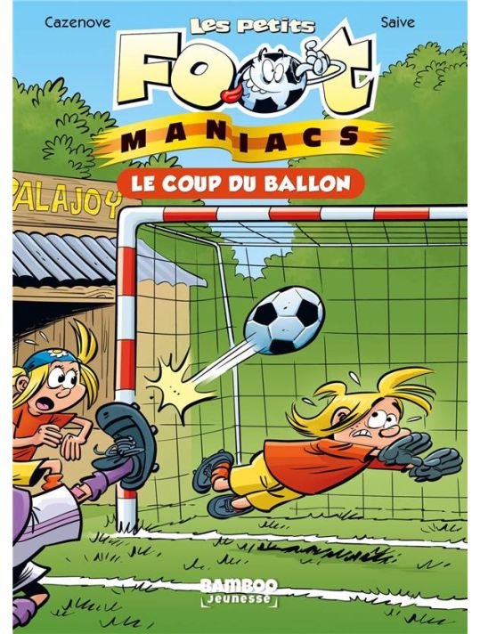 les Petits Foot Maniacs tome 1 : le coup du ballon main product photo