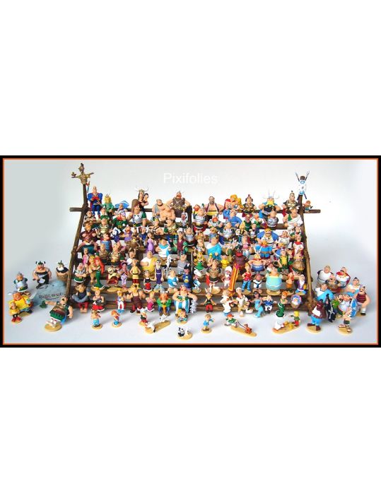 La photo de famille (Astérix) - figurine main product photo
